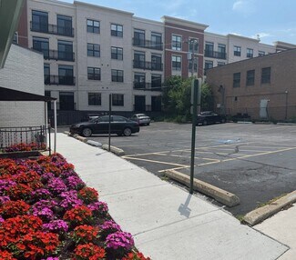 Plus de détails pour 479 Pennsylvania Ave, Glen Ellyn, IL - Local commercial à vendre