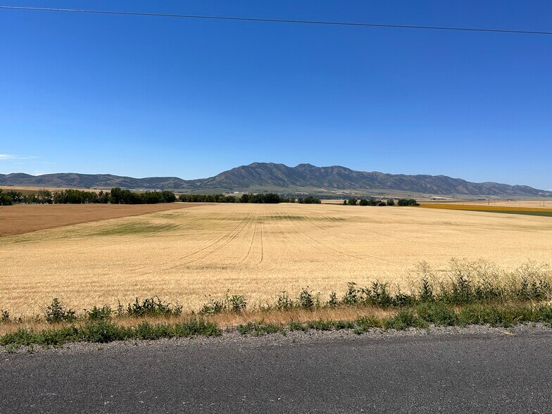 10200 North 5800 West, Trenton, UT à vendre - Photo de l’immeuble – Image 2 sur 27