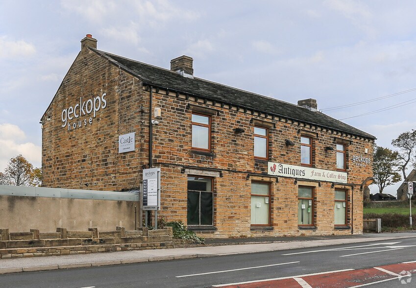 291 Wakefield Rd, Huddersfield à louer - Photo de l’immeuble – Image 3 sur 6
