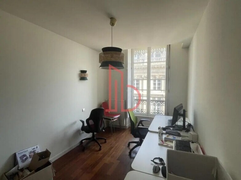 Bureau dans Bordeaux à louer - Photo de l’immeuble – Image 2 sur 6