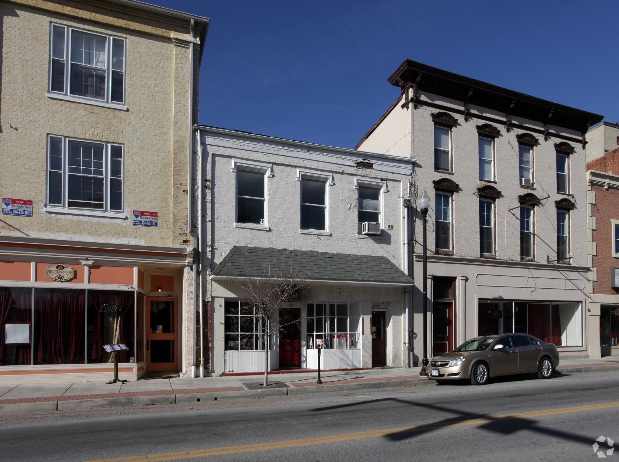 128-130 W Washington St, Charles Town, WV à louer Photo principale– Image 1 sur 4