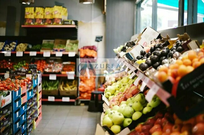 Plus de détails pour Local commercial à vendre