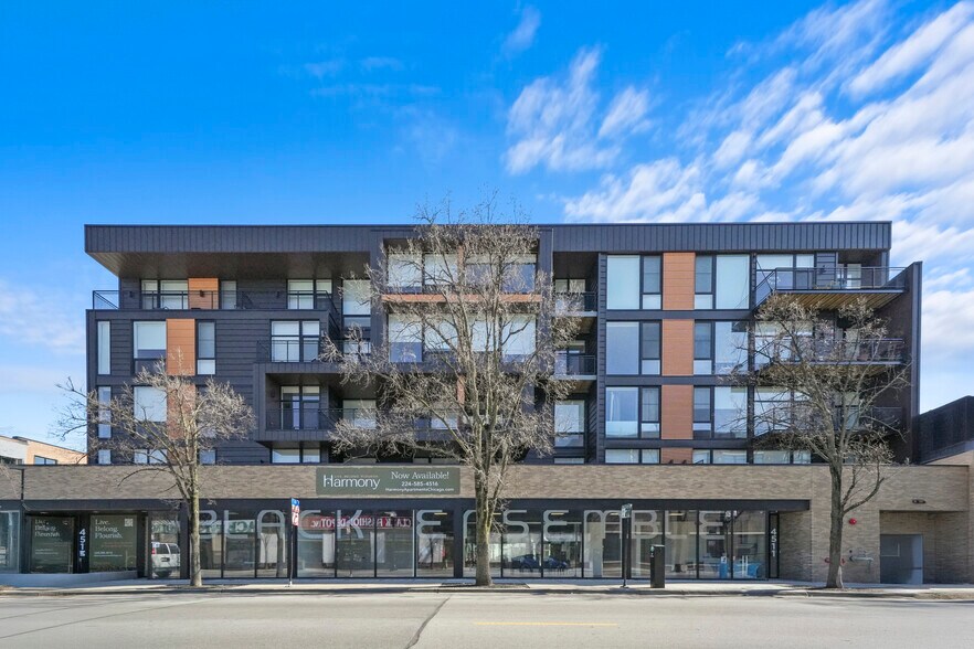 4513 N Clark St, Chicago, IL à vendre - Photo de l’immeuble – Image 1 sur 15