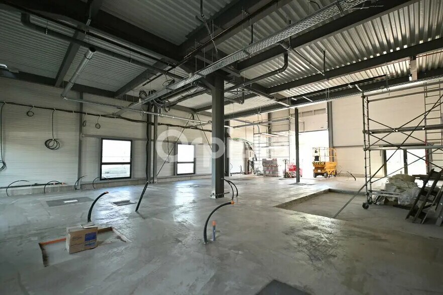 Local d'activités dans Rillieux-la-Pape à vendre - Photo intérieure – Image 1 sur 5