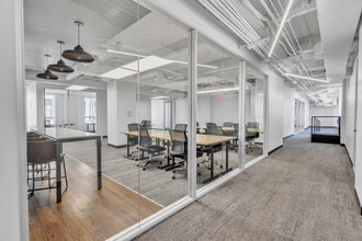 112 N Central Ave, Phoenix, AZ à louer Photo intérieure– Image 1 sur 12