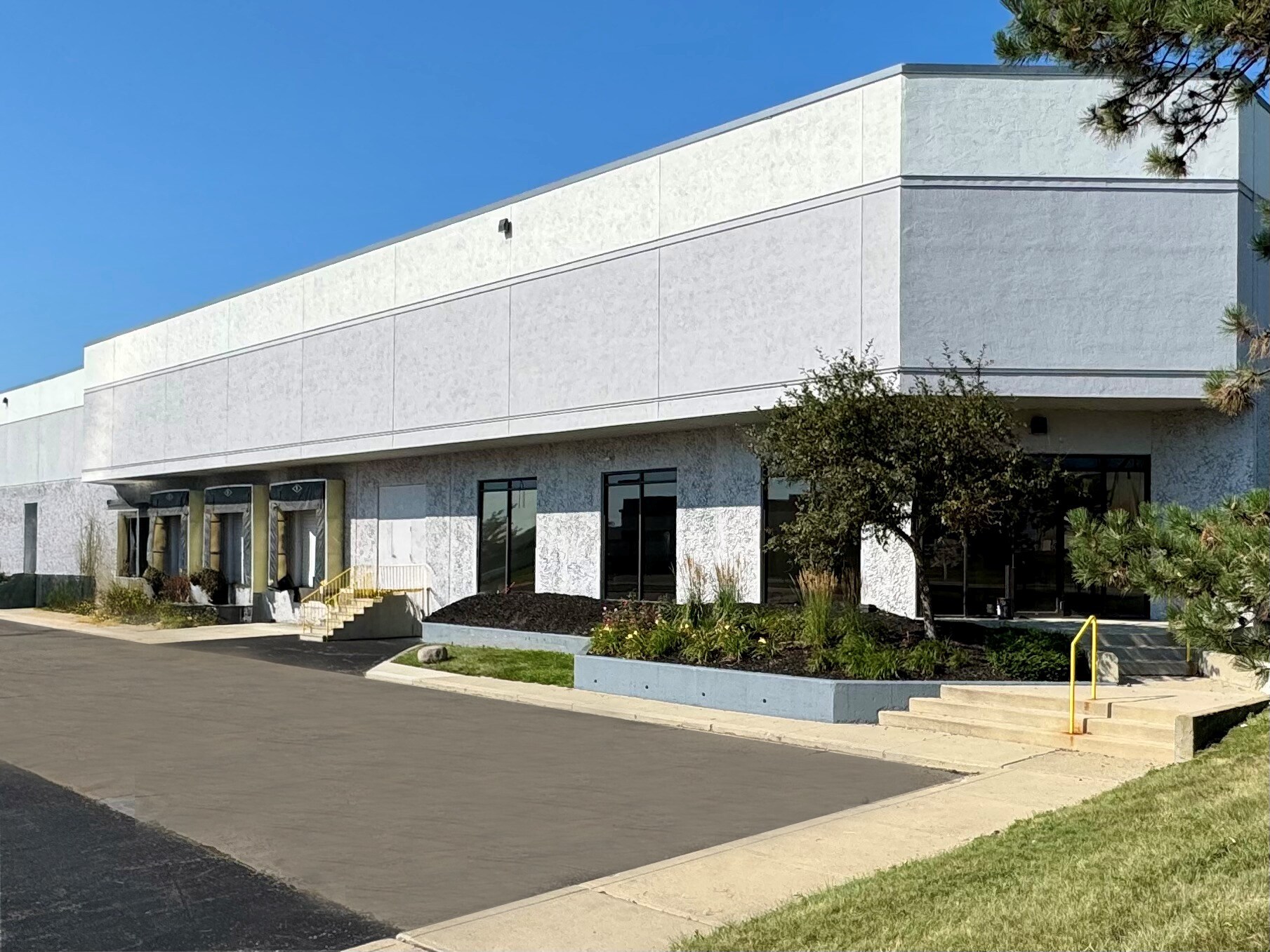 4401-4419 Equity Dr, Columbus, OH à louer Photo principale– Image 1 sur 4