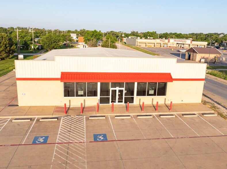 1106 Conrad Hilton Blvd, Cisco, TX à vendre - Photo de l’immeuble – Image 1 sur 12