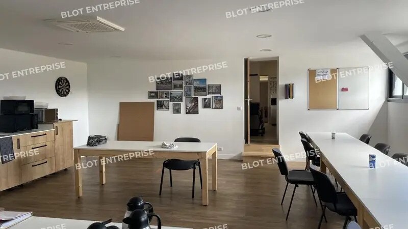 Local d'activités dans Pornichet à vendre - Photo intérieure – Image 2 sur 4