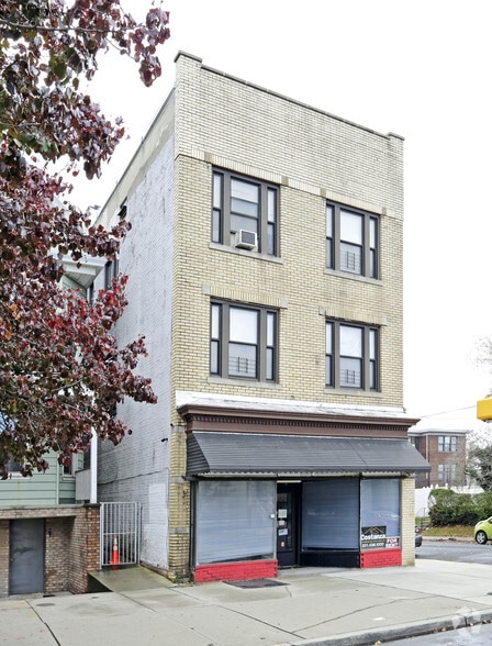 346 Kennedy Blvd, Bayonne, NJ à louer - Photo principale – Image 1 sur 7