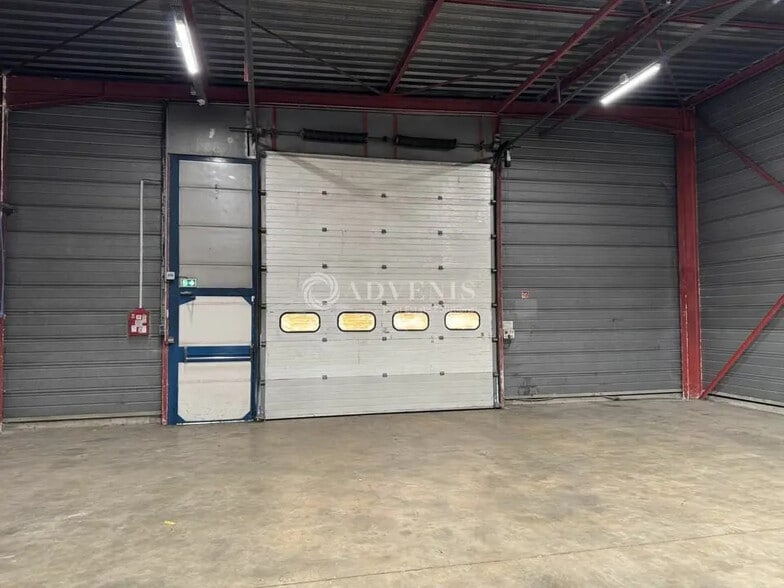 Local d’activités dans Tremblay-en-France à louer - Photo intérieure – Image 3 sur 8