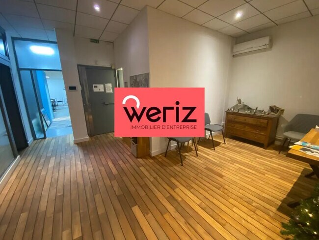 Plus de détails pour Bureau à vendre