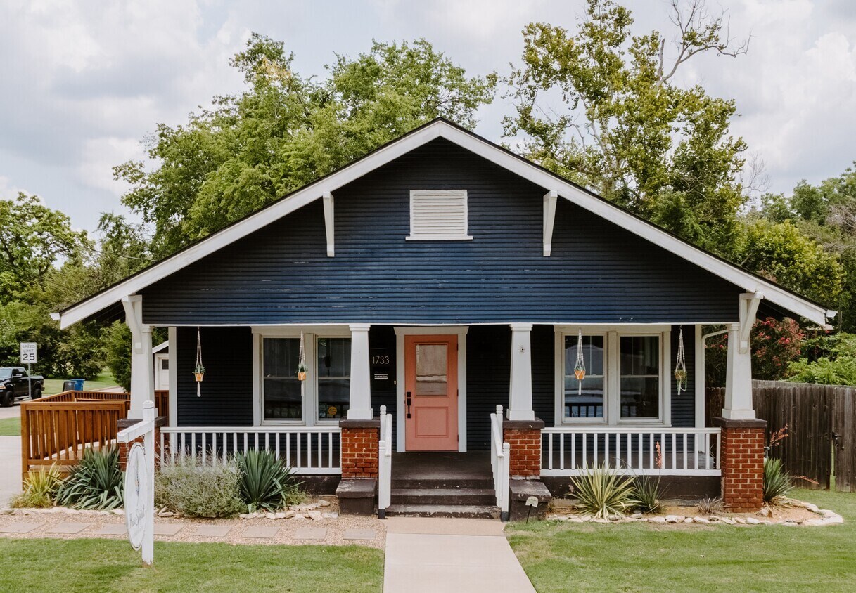 1733 S Lewis Ave, Tulsa, OK à louer Photo de l’immeuble– Image 1 sur 10
