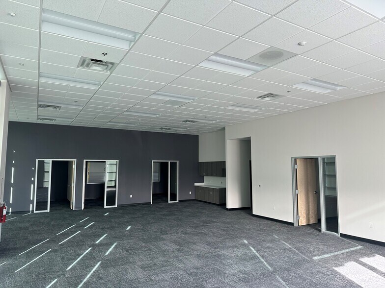 6400 E Azure Ave, Las Vegas, NV à louer - Photo intérieure – Image 3 sur 6