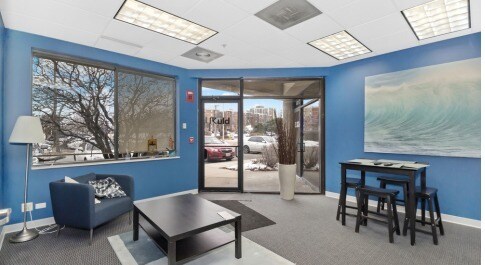 400 E 22nd St, Lombard, IL à louer - Photo intérieure – Image 3 sur 21