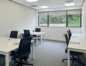 Homer Clos, Warwick à louer Photo intérieure– Image 1 sur 5