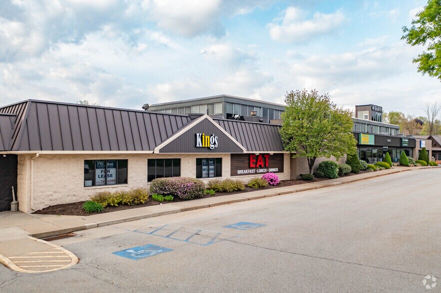 2400 Leechburg Rd, New Kensington, PA à louer - Photo de l’immeuble – Image 2 sur 4