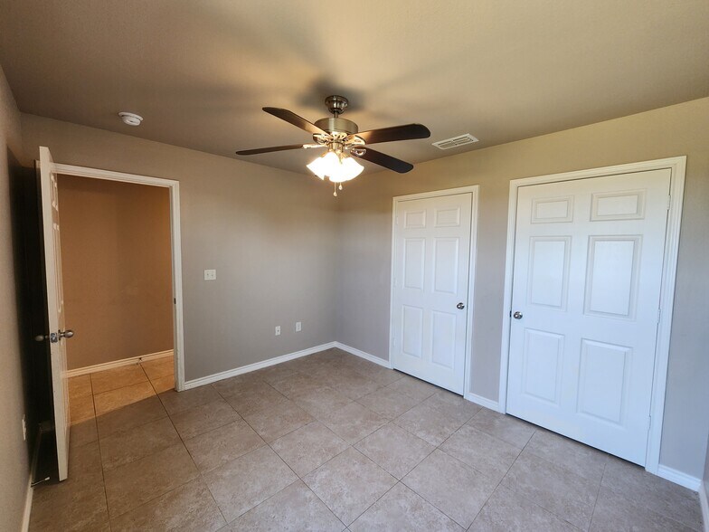 14144 County Road 4115, Lindale, TX à vendre - Photo de l’immeuble – Image 3 sur 9