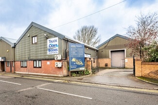 Plus de détails pour Globe Ln, Dukinfield - Industriel/Logistique à louer