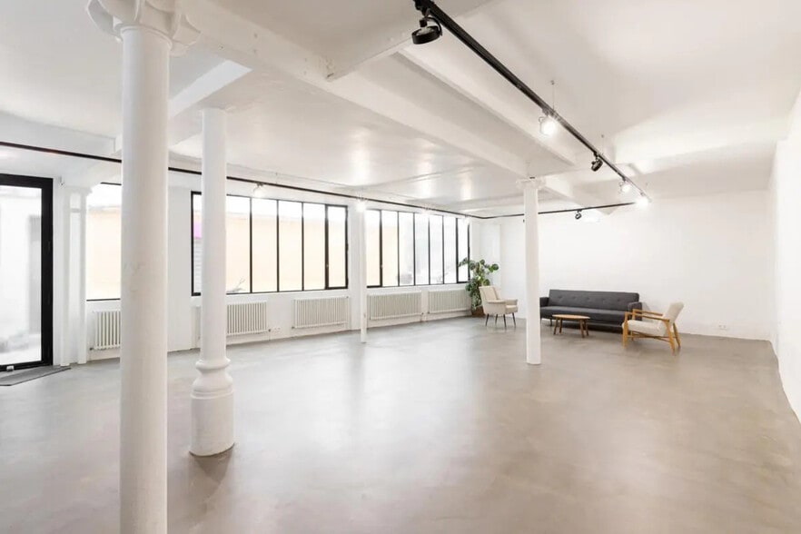 147 Rue Du Temple, Paris à louer - Photo de l’immeuble – Image 2 sur 7