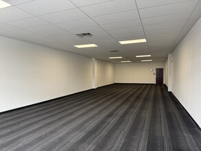 3907 Baymeadows Rd, Jacksonville, FL à louer Photo intérieure– Image 1 sur 4