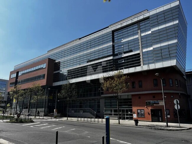 Plus de détails pour Bureau à louer