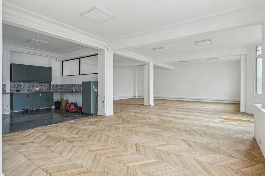 1-3 Rue De Metz, Paris à louer - Photo de l’immeuble – Image 3 sur 7