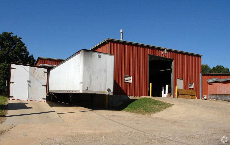 16 E Fleming Rd, Montgomery, AL à vendre - Photo de l’immeuble – Image 1 sur 1