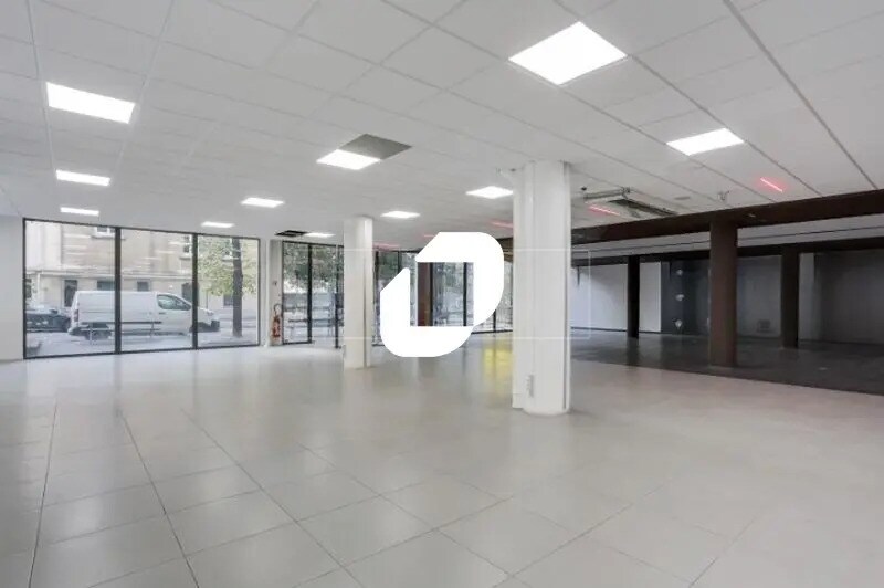 Local commercial dans Paris à louer - Photo intérieure – Image 2 sur 6