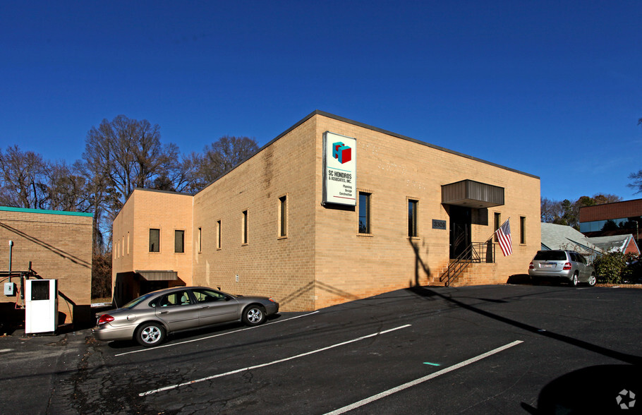 3309 W Washburn Ave, Charlotte, NC à louer - Photo de l’immeuble – Image 1 sur 12