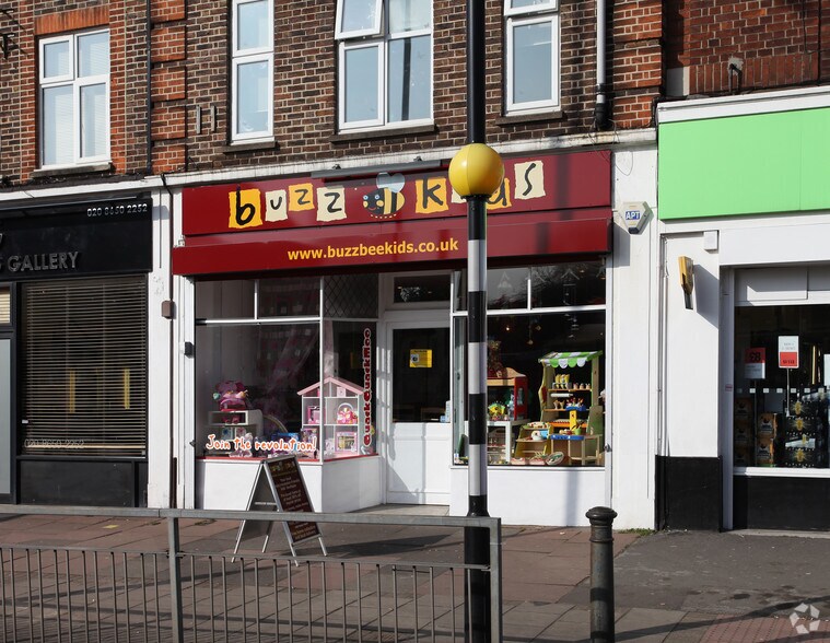 311 Upper Elmers End Rd, Beckenham à louer - Photo de l’immeuble – Image 3 sur 8