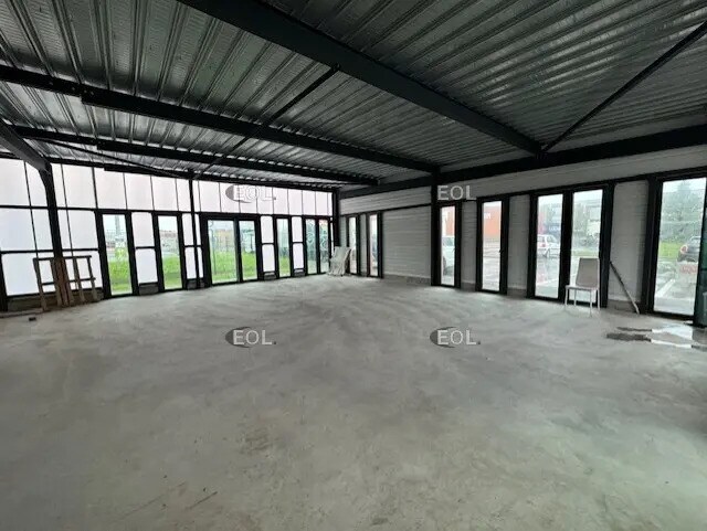 Local d’activités dans Le Coudray-Montceaux à louer - Photo intérieure – Image 3 sur 4