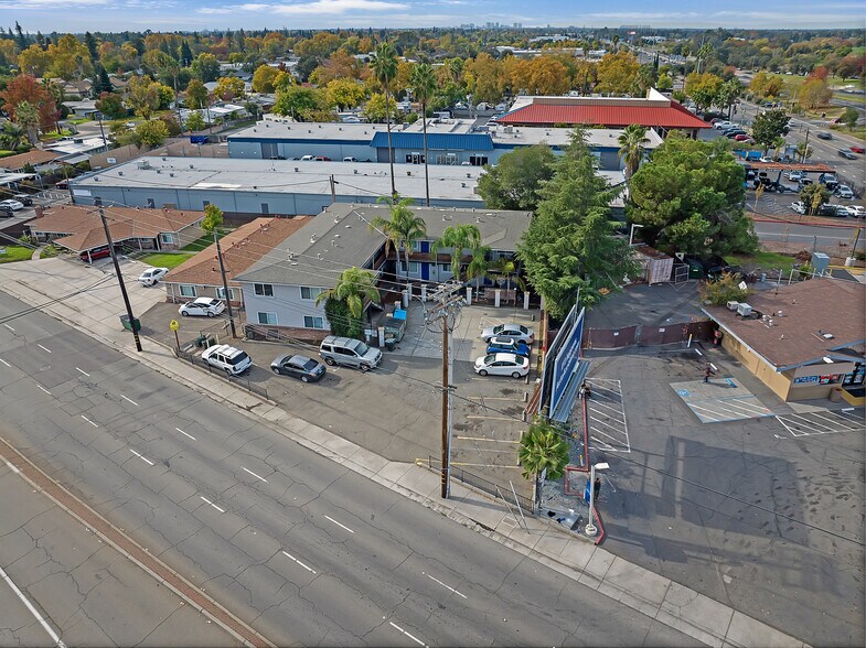 3911 Watt Ave, Sacramento, CA à vendre - Photo de l’immeuble – Image 2 sur 16