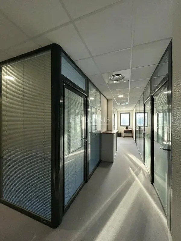 Bureau dans à louer Photo intérieure– Image 1 sur 8