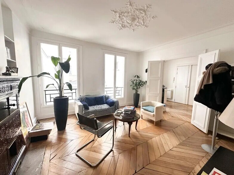 Bureau dans Paris à louer - Photo de l’immeuble – Image 2 sur 7