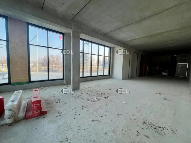 Industriel/Logistique dans Tremblay-en-France à vendre - Photo de l’immeuble – Image 3 sur 13