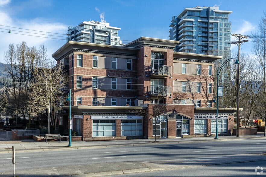 3262-3266 St Johns St, Port Moody, BC à vendre - Photo de l’immeuble – Image 2 sur 2