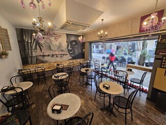 Plus de détails pour Local commercial à louer