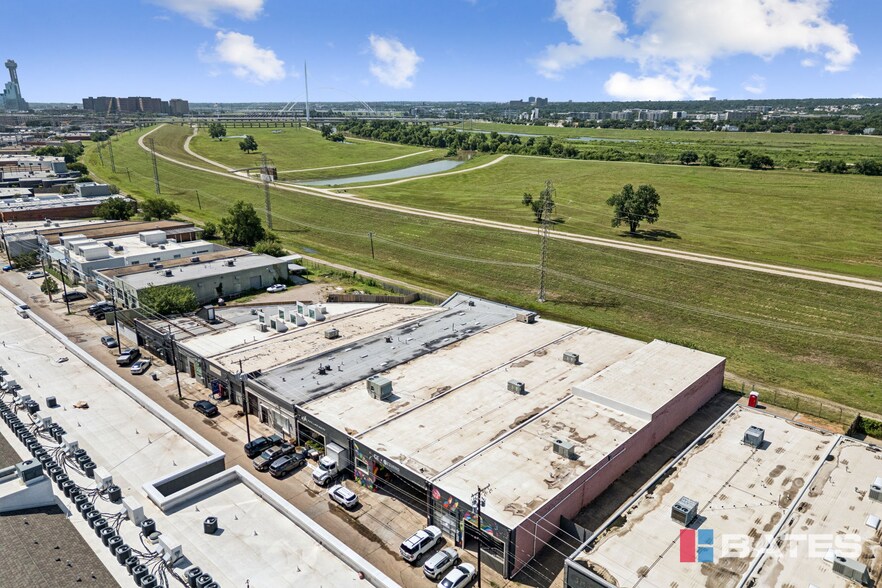 1835-1839 E Levee St, Dallas, TX à vendre - Photo de l’immeuble – Image 3 sur 21