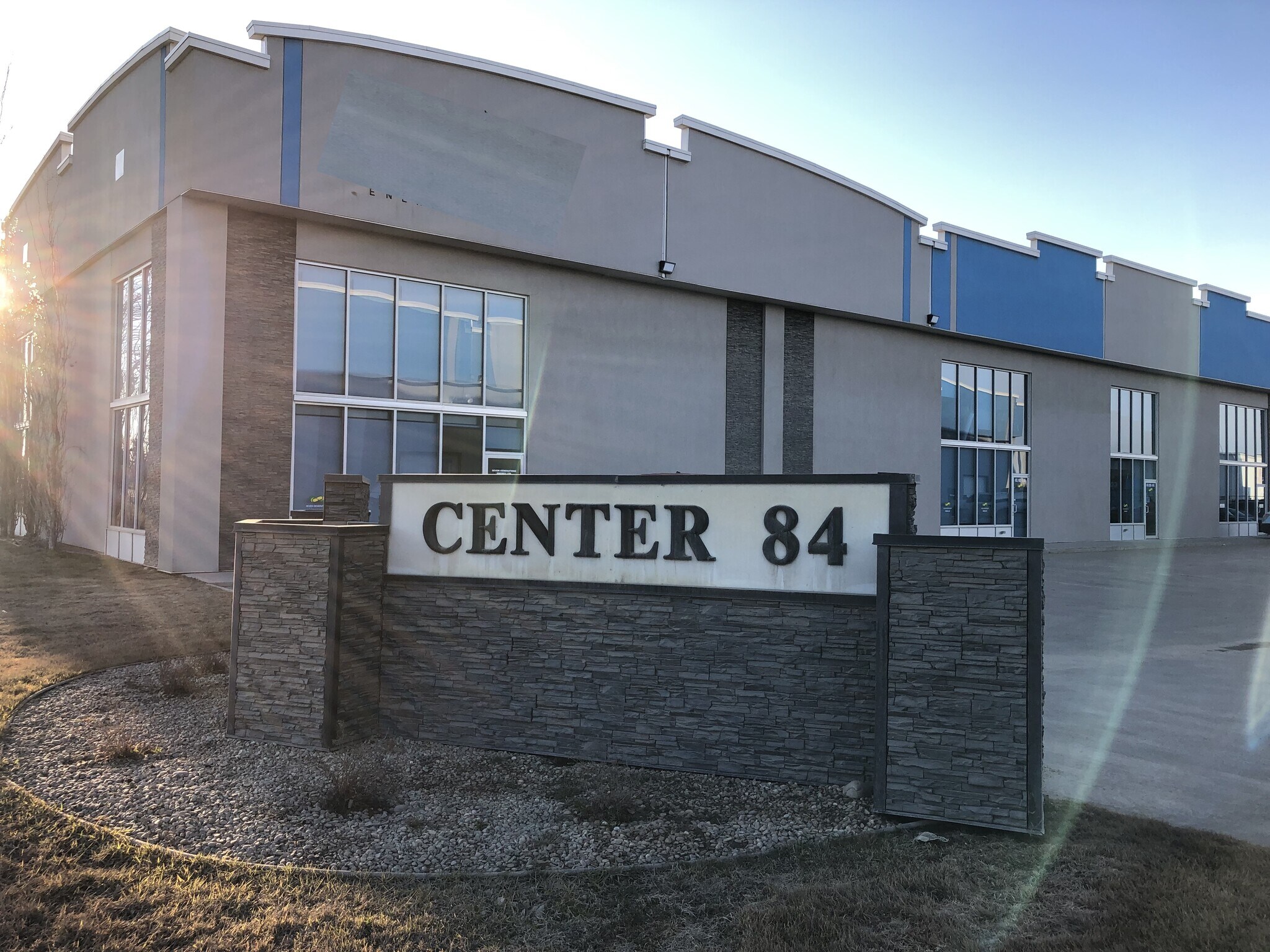 10920 84 Ave, Grande Prairie, AB à louer Photo principale– Image 1 sur 8