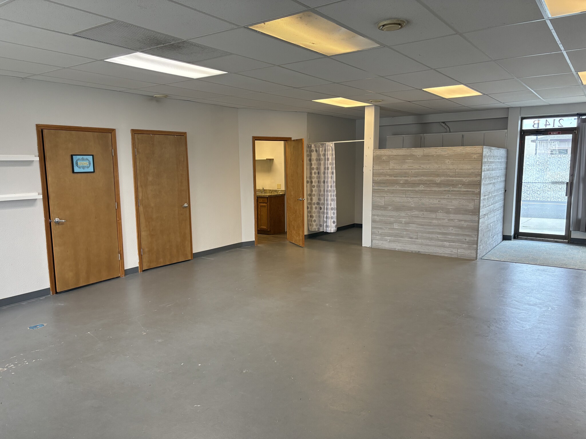 214 Torbett St, Richland, WA à vendre Photo intérieure– Image 1 sur 4
