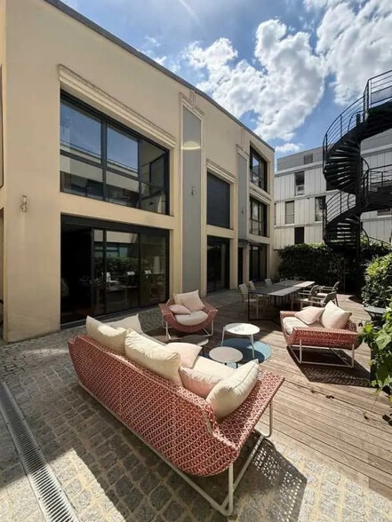 Bureau dans Paris à louer - Photo de l’immeuble – Image 3 sur 10