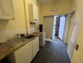 43 Market St, Hyde à louer Photo intérieure– Image 2 sur 3