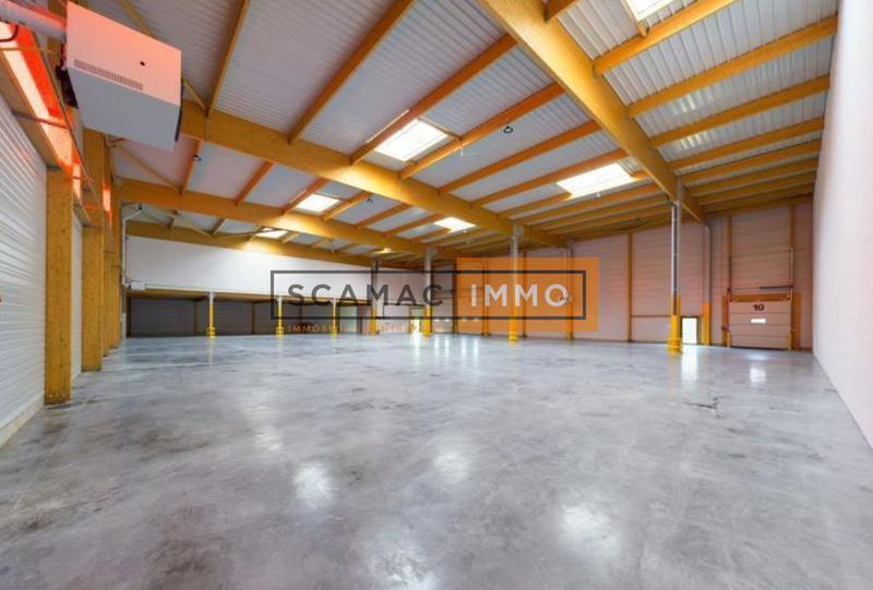 Industriel/Logistique dans Brie-Comte-Robert à louer - Photo de l’immeuble – Image 2 sur 5