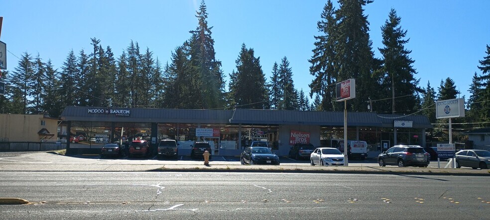 6812-6820 196th St SW, Lynnwood, WA à vendre - Photo de l’immeuble – Image 1 sur 8