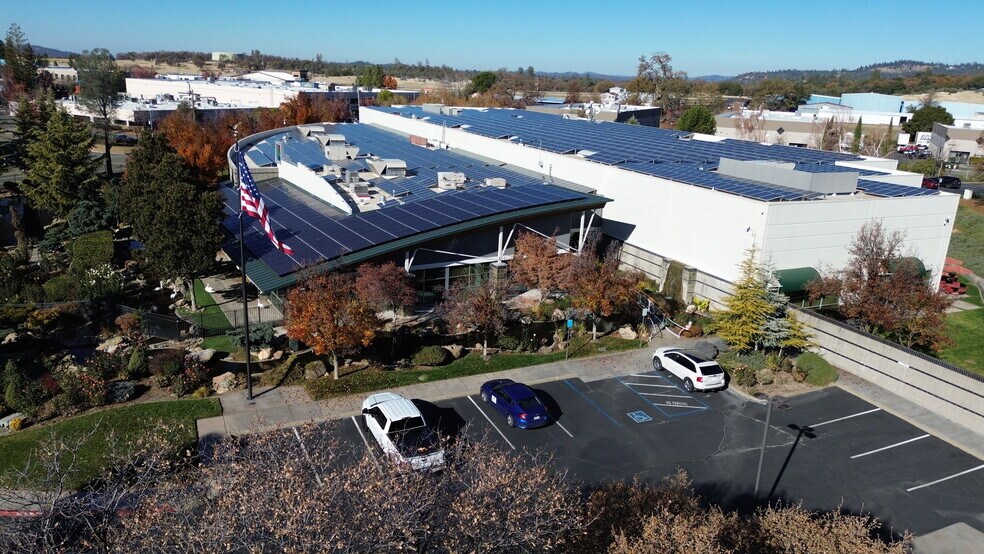 13350 New Airport Rd, Auburn, CA à vendre - Photo de l’immeuble – Image 1 sur 8