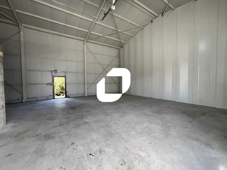 Bureau dans Marolles-en-Hurepoix à louer - Photo intérieure – Image 2 sur 5