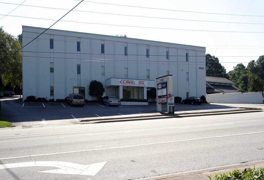 3867 Roswell Rd NE, Atlanta, GA à louer - Photo de l’immeuble – Image 2 sur 15