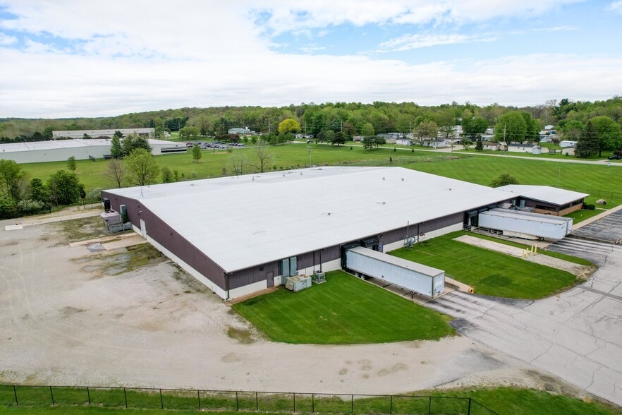 2051 Riverfork Dr, Huntington, IN à louer - Aérien – Image 3 sur 17