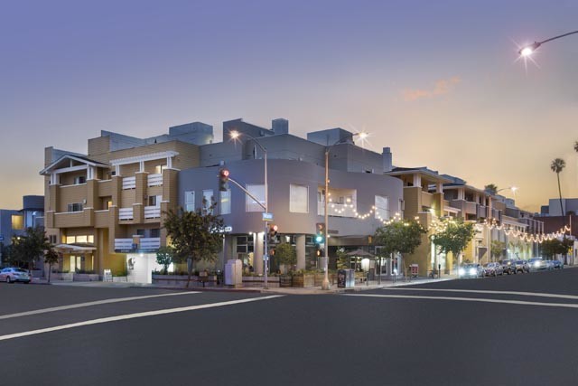2000 Main St, Santa Monica, CA à louer - Photo de l’immeuble – Image 1 sur 10