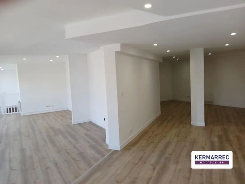 Bureau dans Nantes à vendre - Photo de l’immeuble – Image 2 sur 4